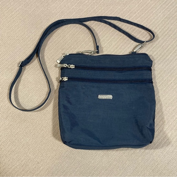 Baggallini Crossbody Bag Purse Navy Blue Removable Strap - Picture 1 of 13
